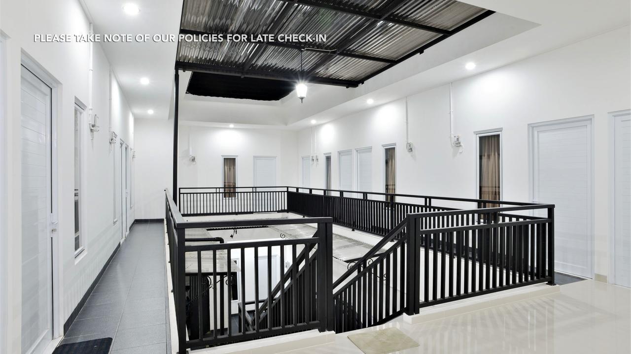 Zen Rooms Bintaro Sector 3 South Tangerang Bagian luar foto